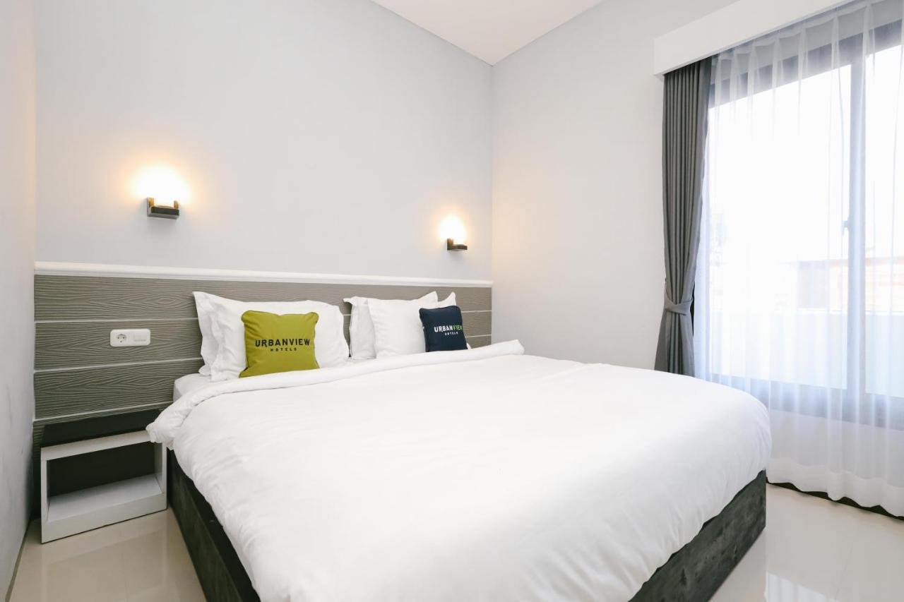 Urbanview B Syariah Lumajang By Reddoorz Hotel Ngoại thất bức ảnh